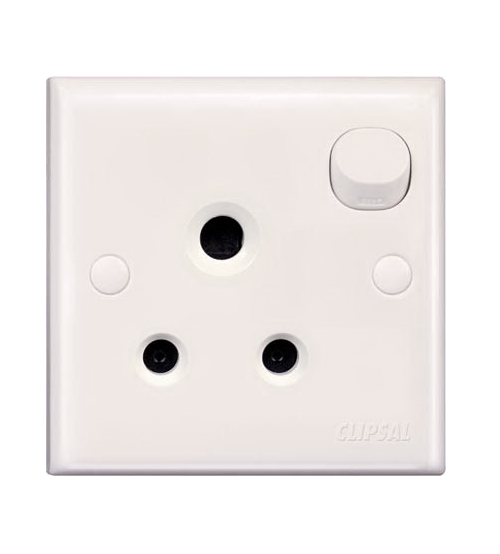 Clipsal 1 Gang Single Switched Socket mains Electrical 13A 240V WHITE New E15 